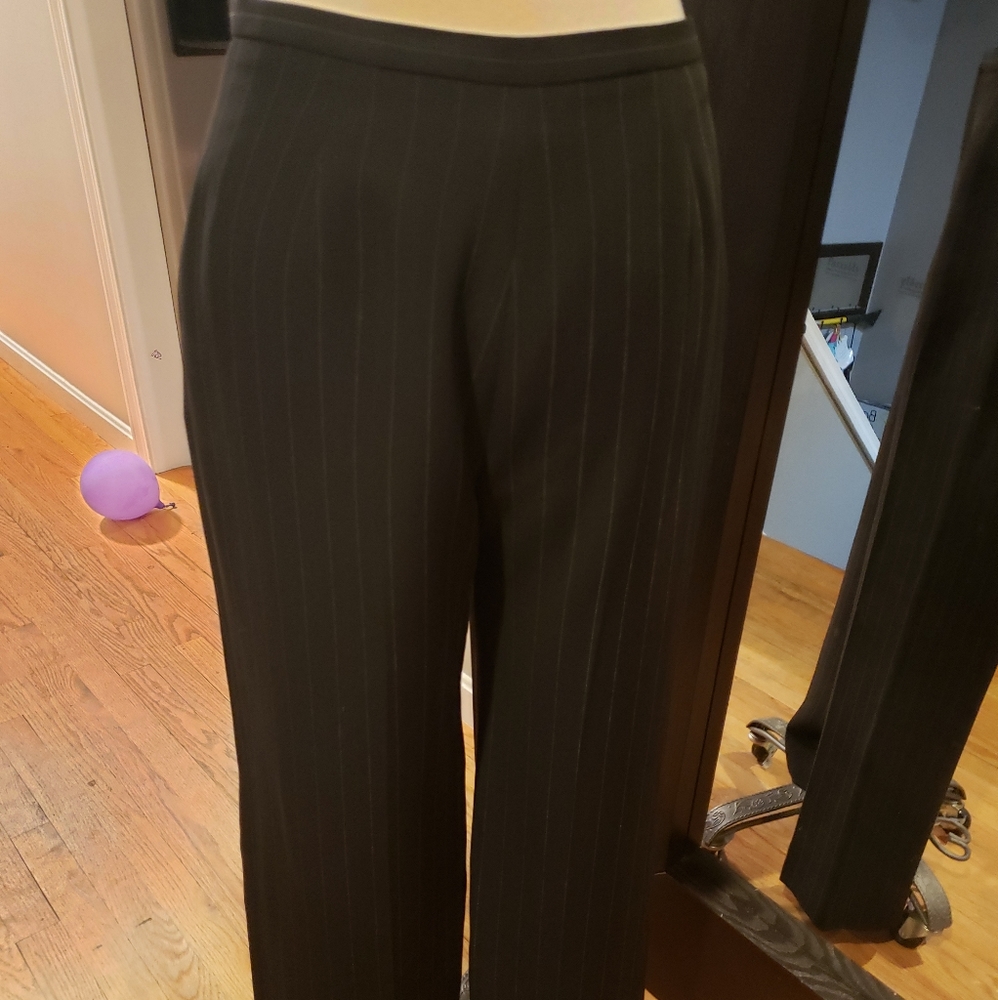 Ann Taylor 2 piece Suit - Picture 6 of 9